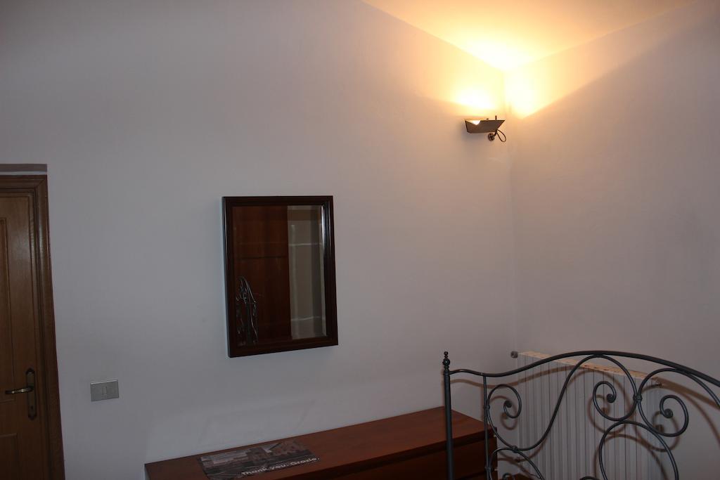 Il Vecchio Cipresso Apartamento San Gimignano Quarto foto