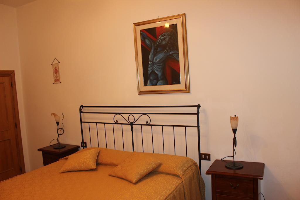 Il Vecchio Cipresso Apartamento San Gimignano Quarto foto